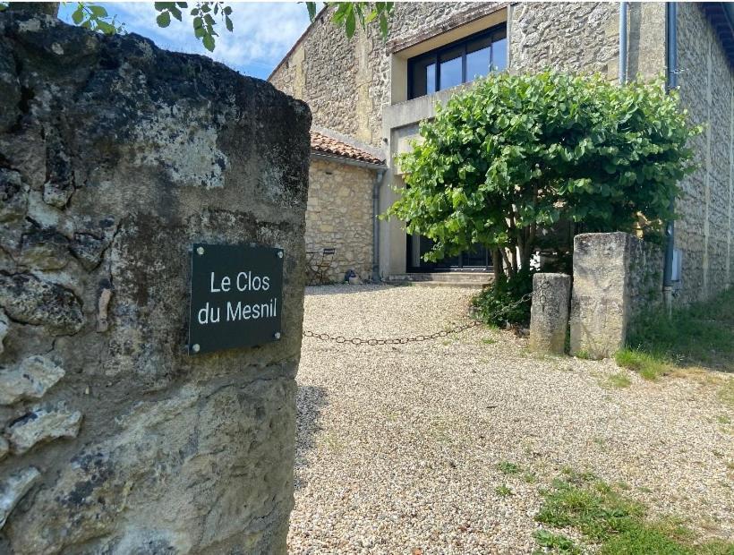 Le Clos Du Mesnil, Logement Totalement Independant Le Tourne Dış mekan fotoğraf